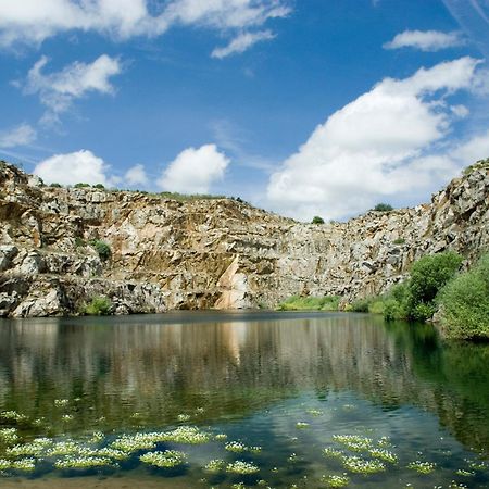 Hotel 4 Estrellas Conventual De Alcantara Dış mekan fotoğraf