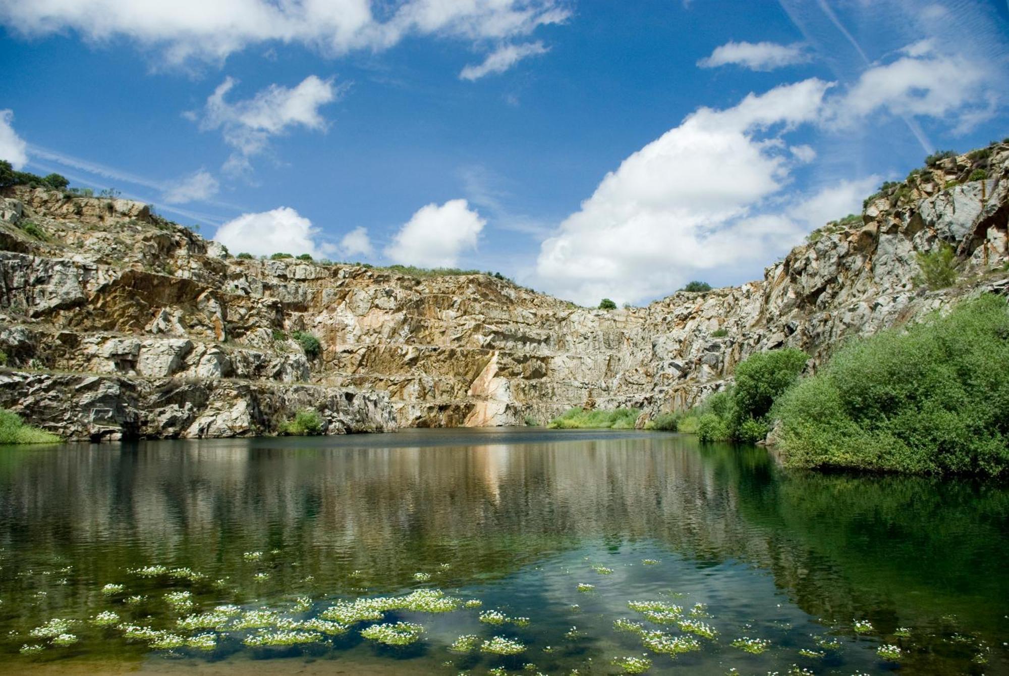 Hotel 4 Estrellas Conventual De Alcantara Dış mekan fotoğraf